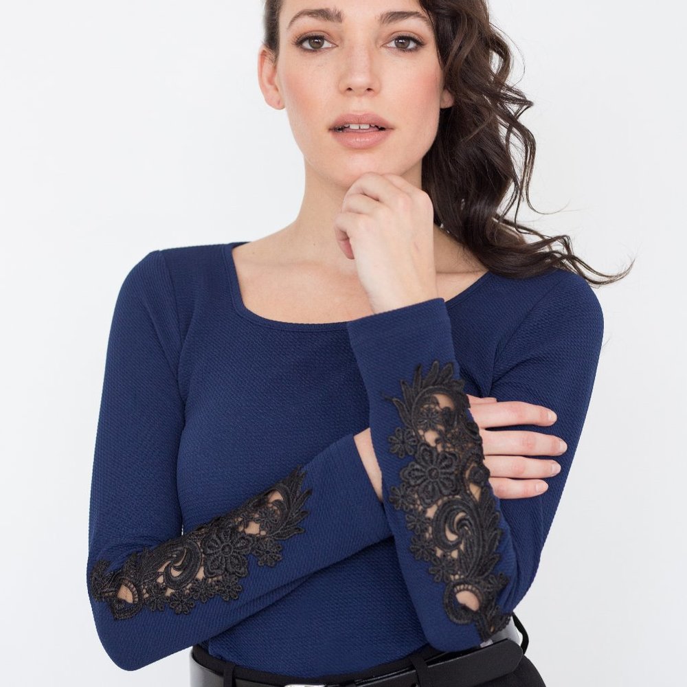 Dark Blue sweater with lace long sleeves